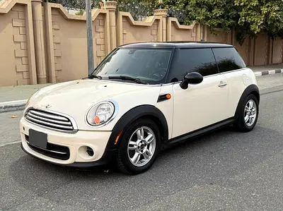 Mini cooper 2013 gcc,full options super clean car, low mileage, family use, all service done