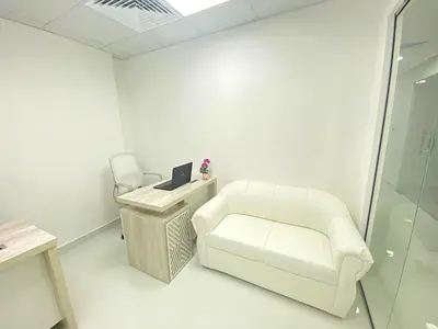 Brand new office with Bank account assistance |Free Amenities