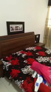 Master bedroom available for rent