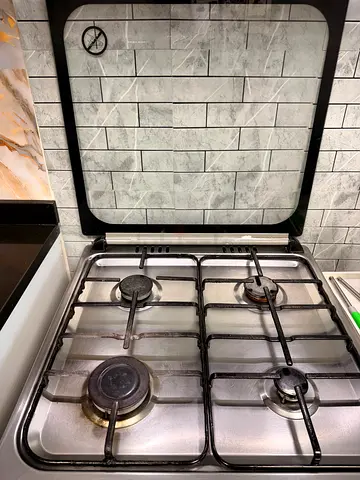 Gas Cooking Stove with 4 Burners