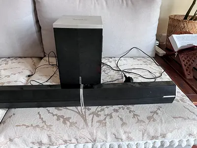 Soundbar with Subwoofer for Home Audio, Bluetooth, radio, can connect to TV. Price negotiable.