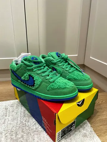 Nike SB Dunk Low Grateful Dead Bear Green — US 8 — Brand New Deadstock