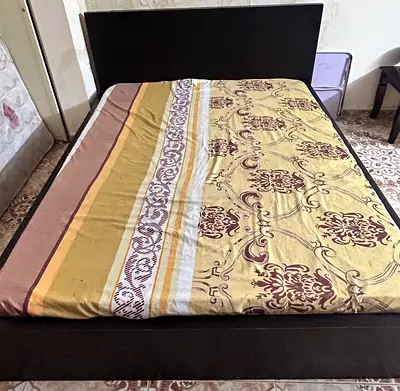 Bed cot for sale