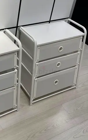 Modern White 3-Drawer Nightstand