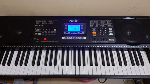 Professional Keyboard with Built-in Speakers