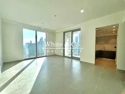 High Floor | Closed Kitchen | Corner Unit