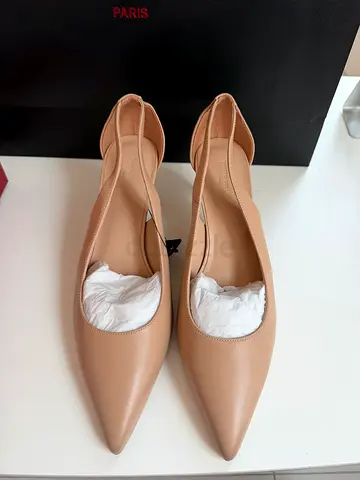 Brand New Leather Heels – Pierre Cardin – Elegant  Comfortable