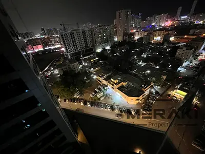 اقل سعر شقه غرفتين وصاله موجودة في ابراج الاورينت بسعر مميز جدا واطلاله بحريه كمان مع باركنج خاص