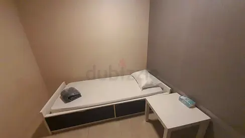 Partition in tecom for 1 person / ready to move in