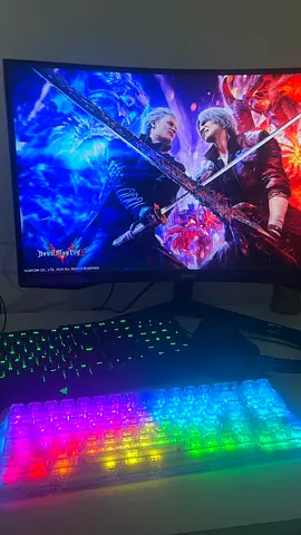 YUNZII X75 82 Mechanical Gaming Keyboard Bluetooth  Wired Usage