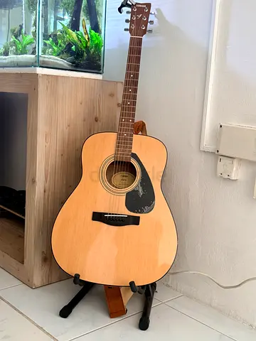 Acoustic Guitar for Sale including Guitar Stand and Bag