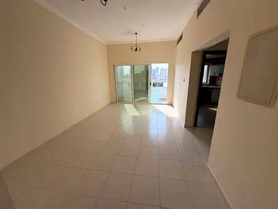 اكبر مساحه في عجمان غرفتين نوم وصاله كبيره مع اطلاله مميزه جدا وبنايه عائليه وبسعر مناسب جدا