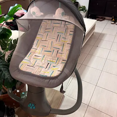 Baby swing chair 3 In 1 Deluxe Multi-Functional Baby Swing Bassinet With Integrated Mosquito Net