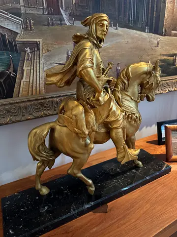 Artwork- bronze Lawrence of Arabia ( Paris )