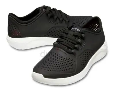 Crocs Unisex Classic Sneakers - Size 37