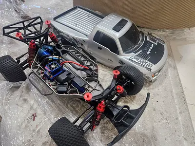 Traxxas slash 4x4 modified VXL 3s