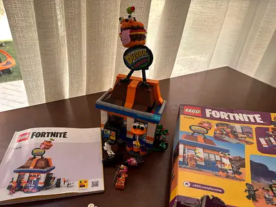 Lego Fortnite burger