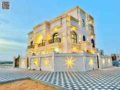 Classic corner villa on the main street, two floors and a roof, large area, central air conditioning