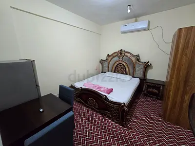 Studio room for rent