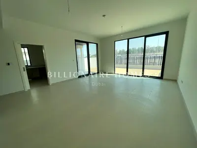 Corner Unit | Huge Plot | Investor Deal