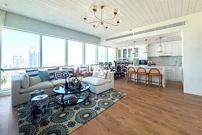 Top Floor | Upgraded | Vacant | Amazing View