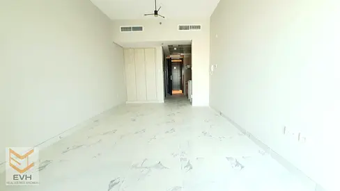 Spacious Studio │ Community Living │ Family Area
