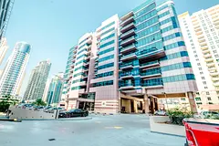 Marina Views | Vacant | Large Layout