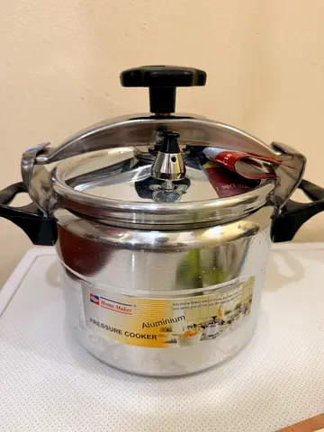 Pressure cooker not used / Negotiable for good offer