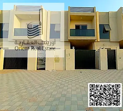 تاون هاوس للبيع بالحليو2 التاون هاوس عباره عن G+2 رووف مع مجلس وصاله 3 غرف ماستر ومطبخ كبير وغرفه خادمه وباركينج