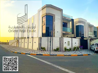 Corner villa for sale in Al Zahia (Ajman) consisting of 5 master bedrooms with a majlis, hall, equipped kitchen + maid's room. The villa is freehold f
