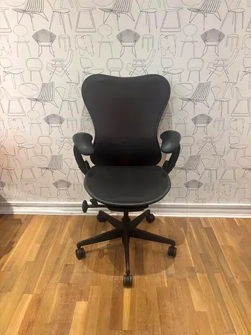 Herman miller Mirra chair