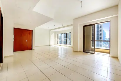 Vacant | Well Maintained | Partial Sea View