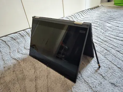 Lenovo Yoga 2-in-1 Laptop with MacOS