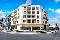 Affordable Fitted Shop Available in Liwan