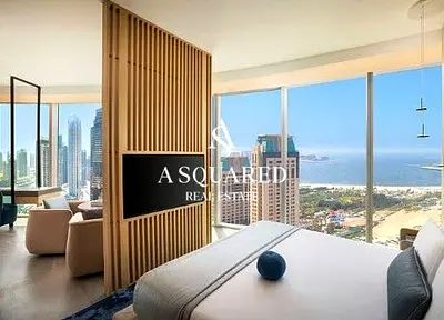Move-In Ready | Iconic Tower | Marina Views