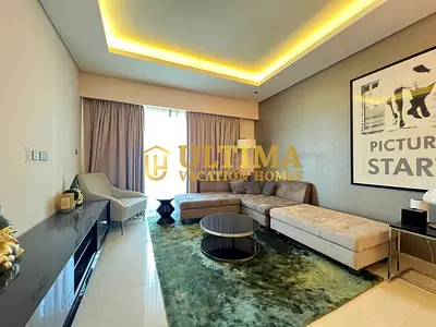 SUMMER HOT DEAL! 1BR Luxury Living | DAMAC Paramount D | Heart of Business Bay