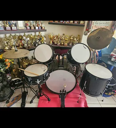 TANSON DRUM SET FOR URGENT. SALE WITH GOOD CONDITION