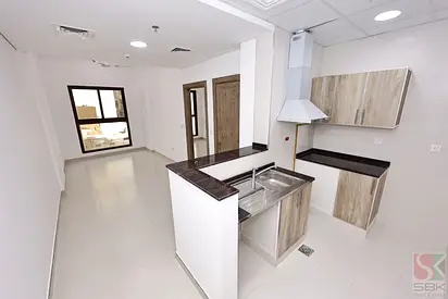 One Month Rent Free-Spacious 1 BR