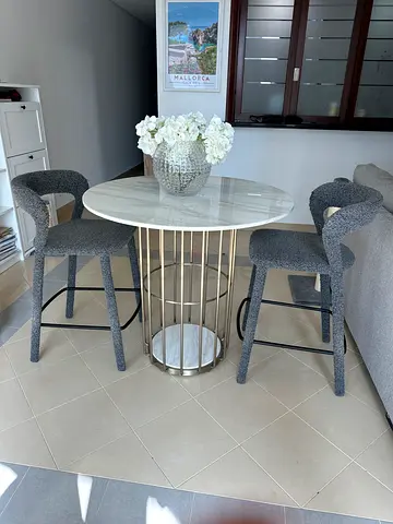 2XL Home Console Table + 2 Bar Stools – Luxury Set – Excellent Condition