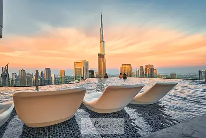 منزل عطلات فاخر بغرفتي نوم | إطلالة على برج خليفة والبحر | باراماونت ميدتاون