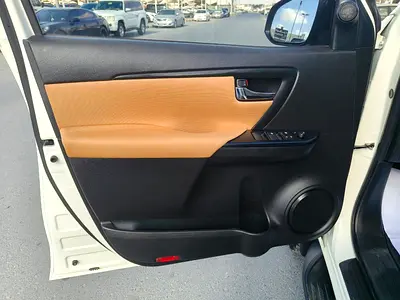 2022 Toyota FORTUNER — фото 9