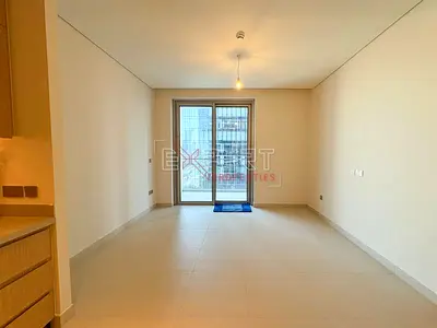 Bright Apartment | Luxury Living | Walking Distance to Dubai Mall
