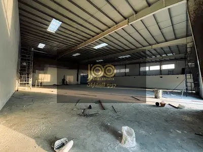 A 13,000 square foot warehouse in a prime location in Umm Al Thu'ub