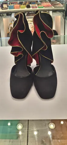 Stylish Black Heels with Ruffled Design