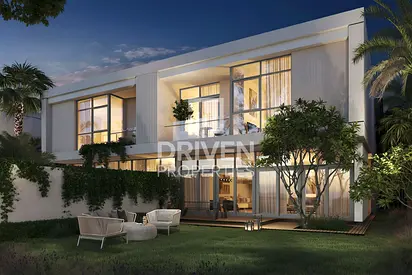 High End Townhouse | Single Row | Large Plot