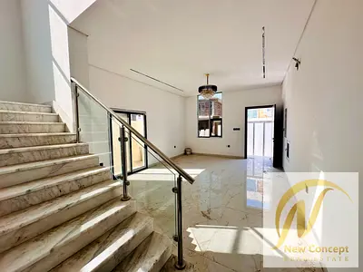 امتلك فيلا مميزة، شاملة جميع الخدمات. رسوم التسجيل والماء والكهرباء مشمولة، مما يعني أنه يمكنك الانتقال إليها فوراً.