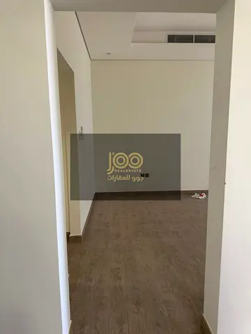 Villa for rent in Umm Al Quwain, in the Al Ras area, featuring five master bedrooms, each offering complete privacy and ample space for daily use.