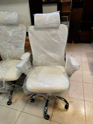 Brand New Office Chair - Comfortable and Stylish
