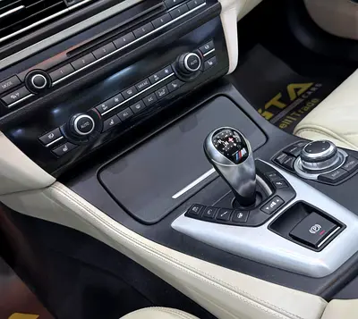 صورة مصغرة 15 لـ 2013 BMW M5