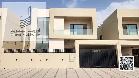 Villa for sale at Ajman. Al Zahya  ,5 master room, majlis,2 hall and maid room , 0 down payment freehold
